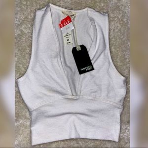 Aritzia Wilfred Free crop